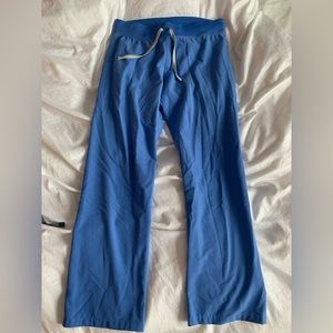 FIGS woman scrub pants “Basic”